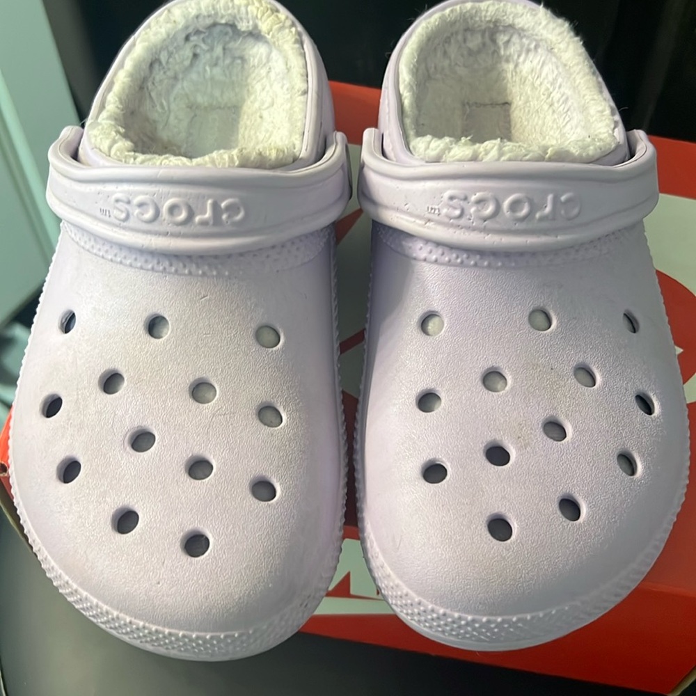 CROCS